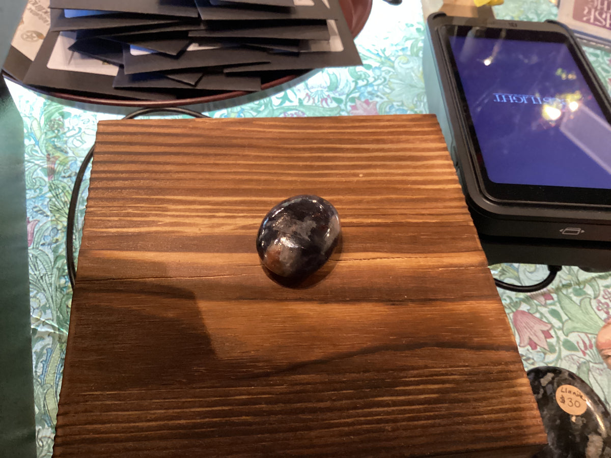 Iolite sunstone