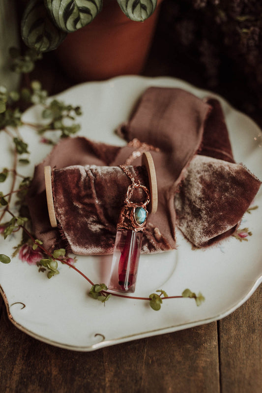Labradorite and Minnow Oddity Necklace