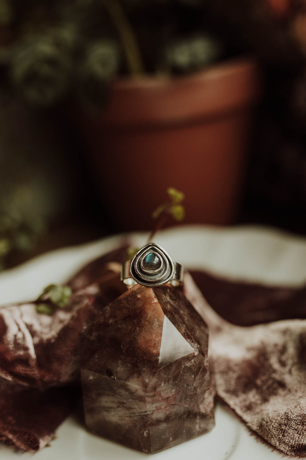 Inset Labradorite Teardrop Ring - Sterling Silver PBM26