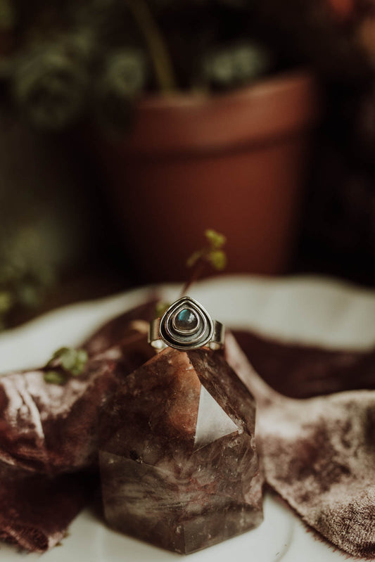 Inset Labradorite Teardrop Ring - Sterling Silver PBM26