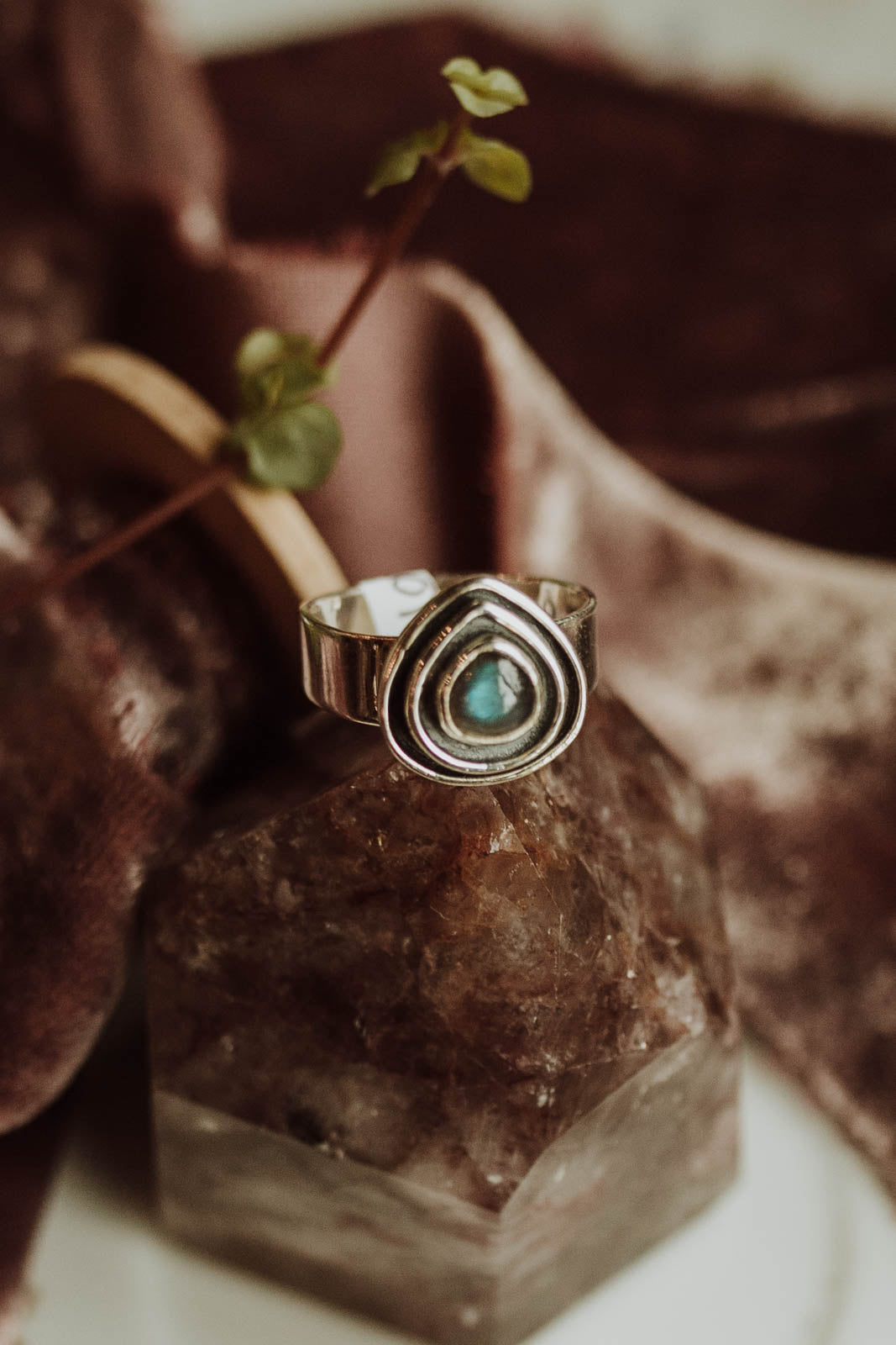 Inset Labradorite Teardrop Ring - Sterling Silver PBM26
